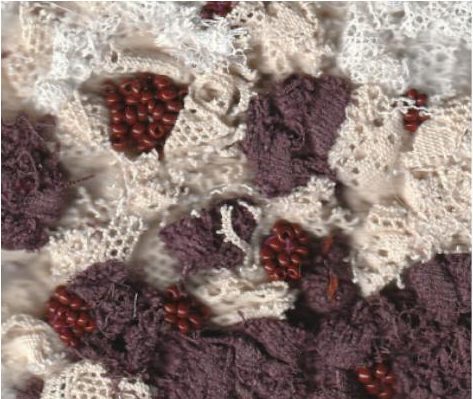 Froufrous de dentelle et caviar de perles