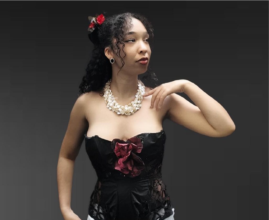 Corset porté, rose brûlée